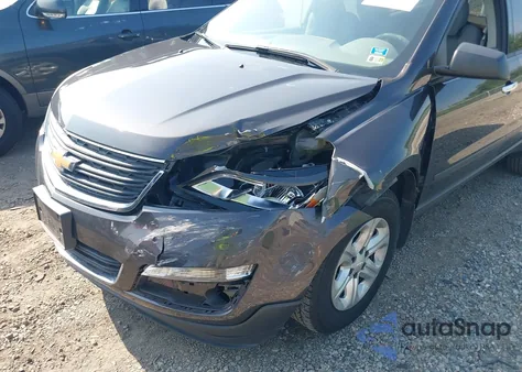 2017 Chevrolet Traverse Ls из США, поврежденный, VIN 1GNKRFED6HJ245640